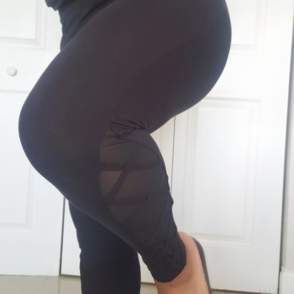 Torrid Women's Black Active Leggings - Picture 3 of 8